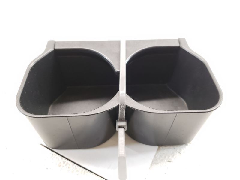 03 Infiniti G35 Coupe Center Cup Holder OEM 80640JK01B