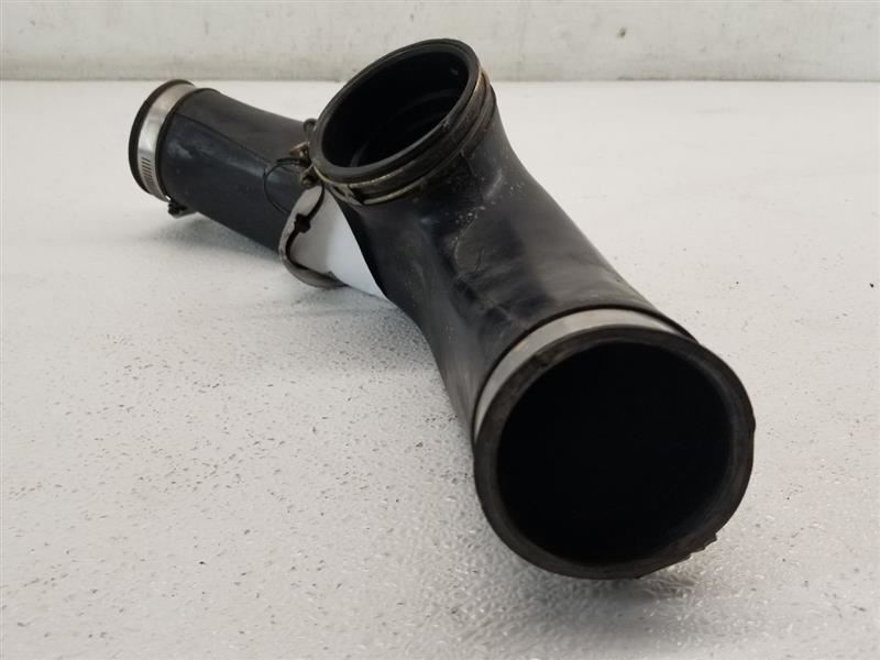 1990-96 Nissan 300ZX N/A M/T Center Air Duct Tube 16576-30P00 (From:1995)