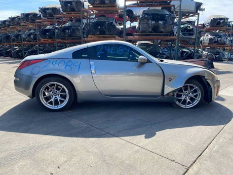 03-05 NISSAN 350Z Driver Front Bumper Marker Reflector OEM 26145-CD000