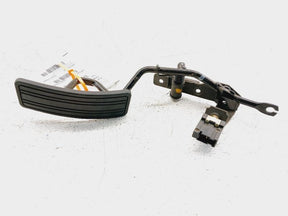 86-89 Nissan 300ZX Accelerator Pedal A/T OEM 1800521P05