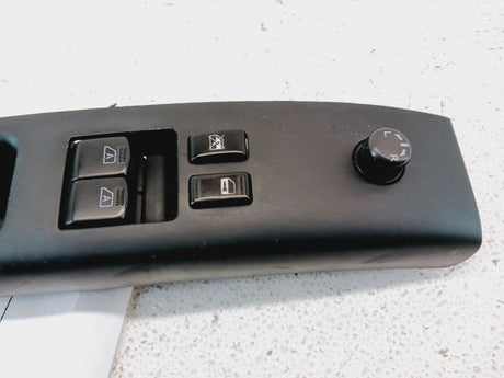 03-05 NISSAN 350Z Driver Front Door Switch Lock/Window Black/G OEM 25401CD02D