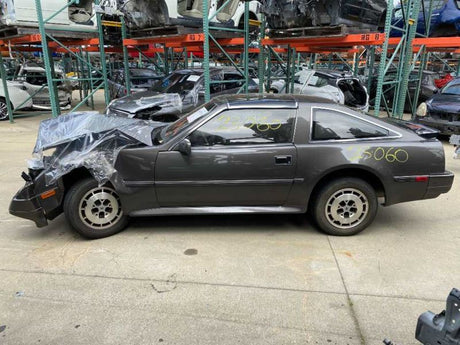 84-86 Nissan 300ZX Passenger Side T-Top Roof Glass OEM 7350318P15