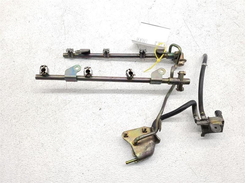 03-04 Nissan 350Z Infiniti G35 Fuel Injectors X6 W/ Fuel Rail OEM 166002Y915