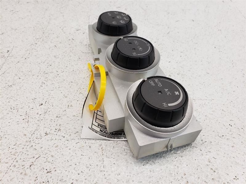 03 Nissan 350z Temperature Control Dials OEM 27500CD000