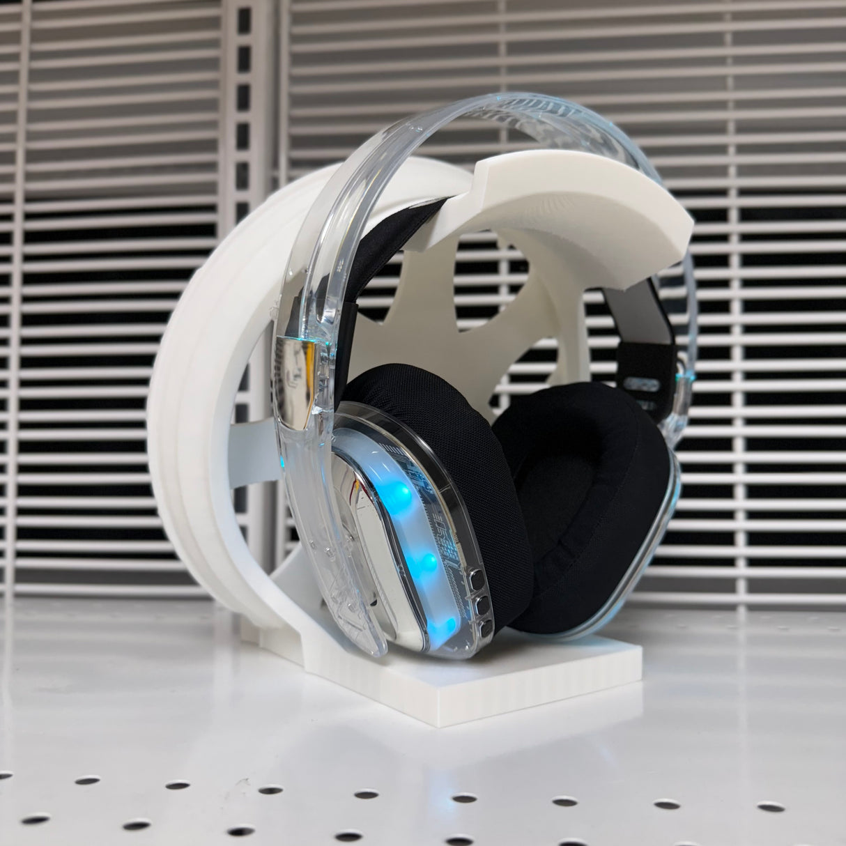 Heart Wheel Gaming Headphone + Controller/Phone Stand