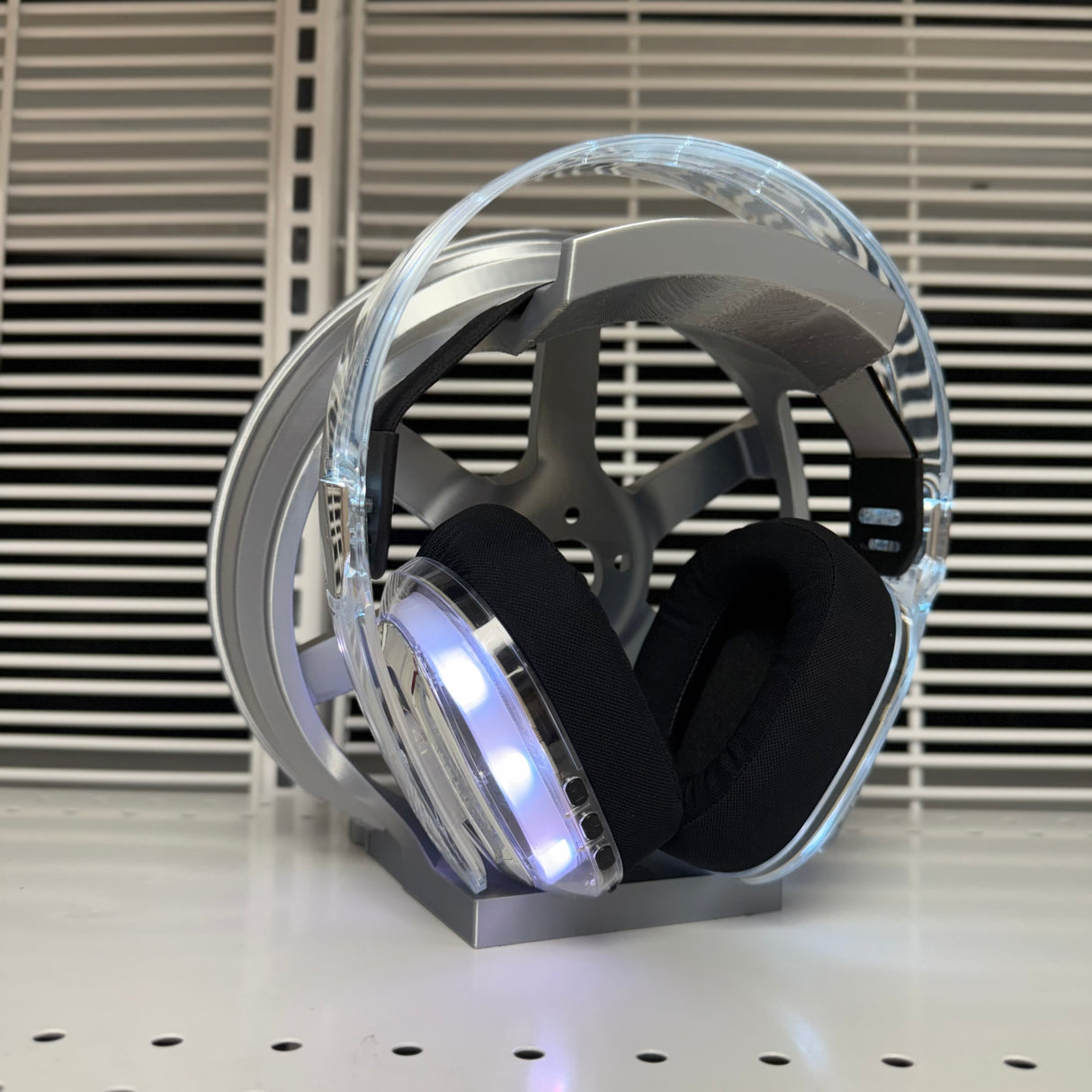 TE37 Tester Version Headphone Stand + Phone Stand