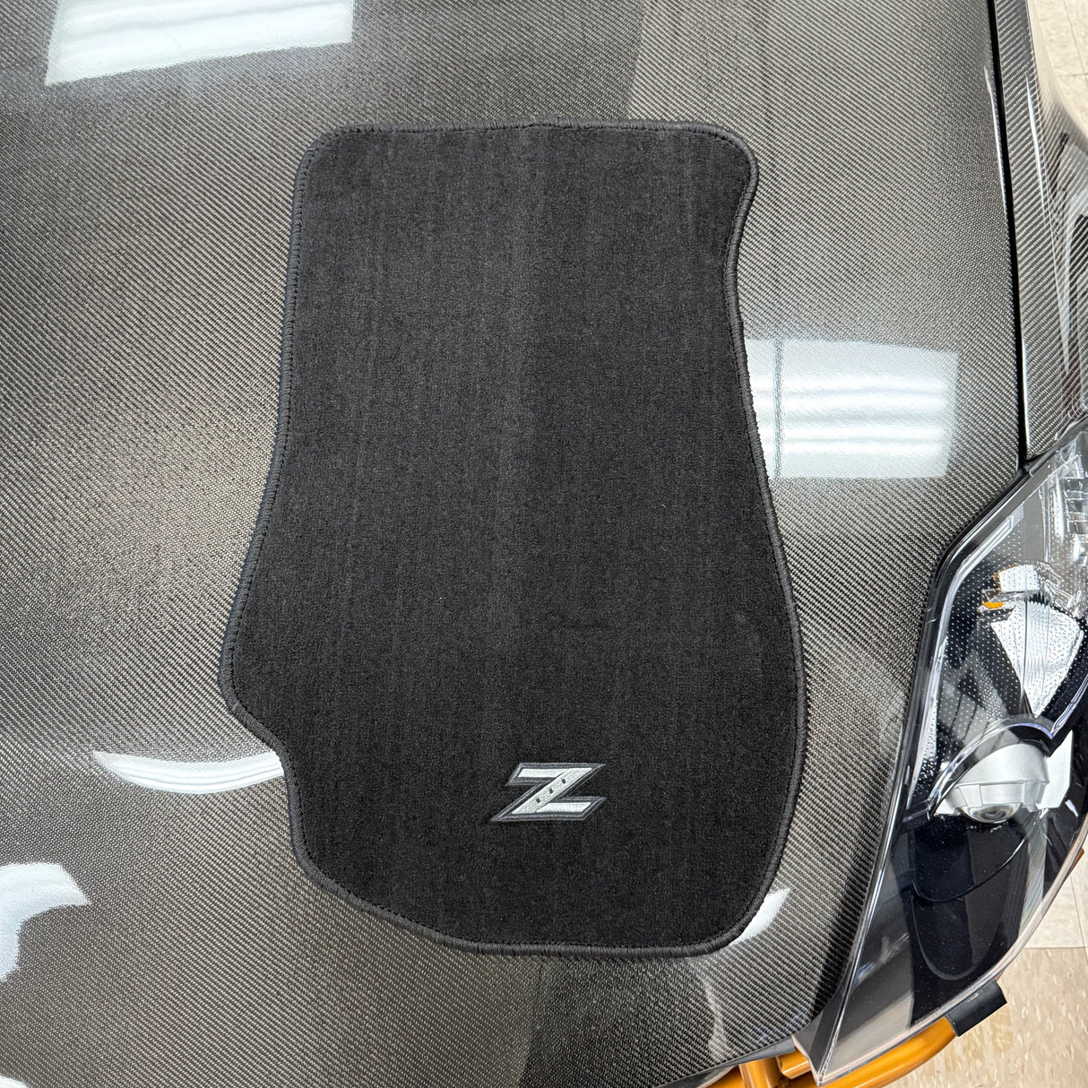 NRG Floor Mats - 03-07 Nissan 350Z (Z Logo) - 2pc.