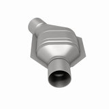 MagnaFlow Conv Univ 2.25inch Angled Inlet 50 Sta