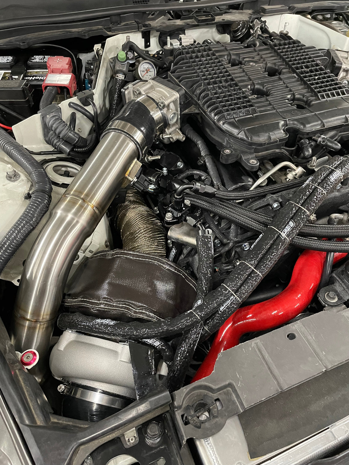 SOHO Motorsports VQ37VHR Top Mount Single Turbo Kit (Stage 2)