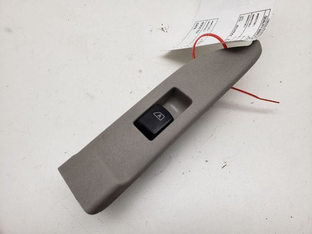 R/L DOOR WINDOW SWITCH,SDN,MEM-GRAY