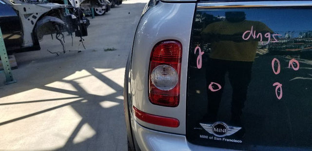 R/L TAIL LAMP, CLEAR LENS