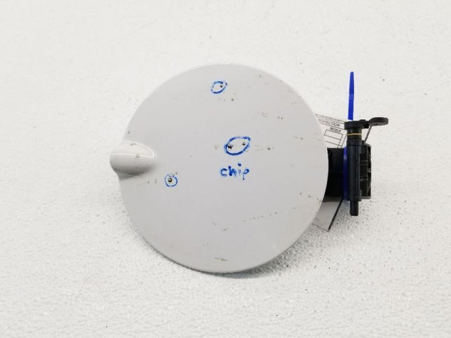 FUEL FILLER DOOR - WHITE(YZ)