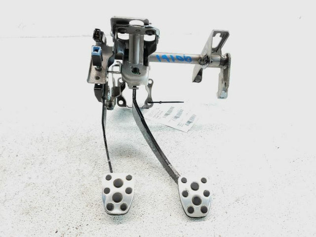 BRAKE/CLUTH PEDAL ASSY