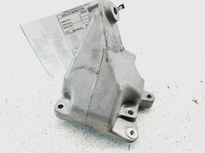 F/L ENGINE MOUNT BRACKET, RWD