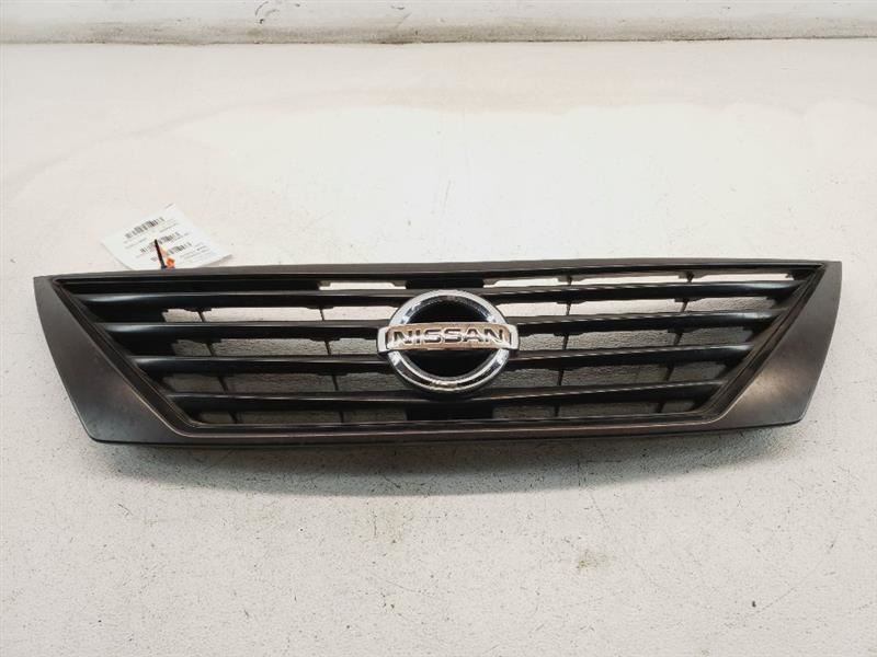 UPPER GRILLE, SDN, BLACK W/ CHROME