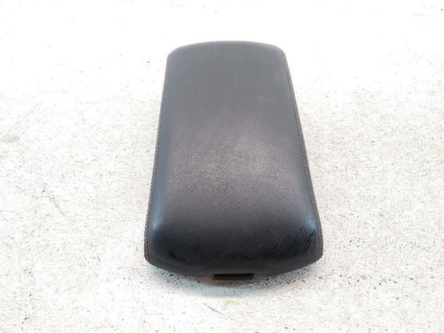 LEATHER ARMREST ONLY- BLACK(G)