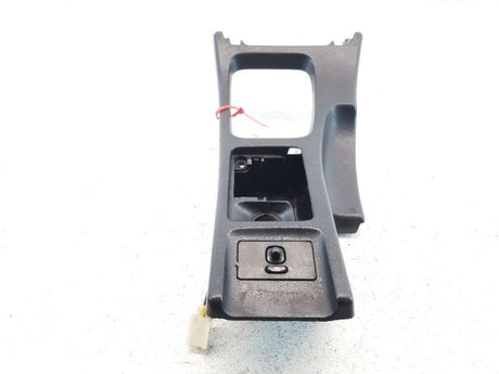 CPE- M/T SHIFTER BEZEL - BLACK