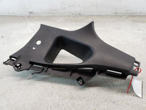 R/R UPPER PILLAR TRIM