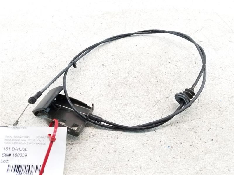 HOOD LATCH CABLE WITH HANDLE