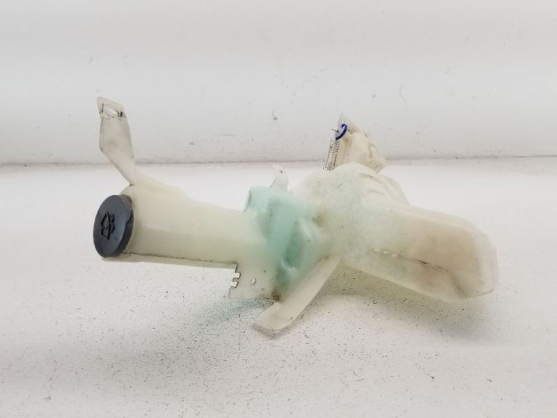 WINDSHIELD WASHER RESEVOIR *
