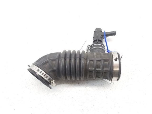 AIR DUCT TUBE TO THROTTLE, 1.8