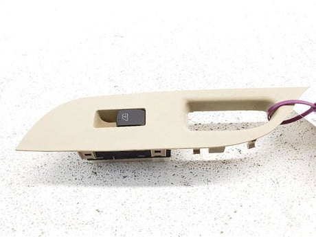 R/L DOOR WINDOW SWITCH- BEIGE(C)