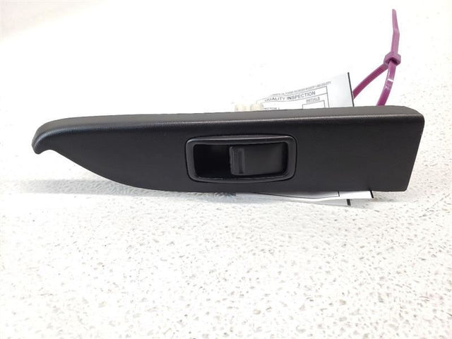 R/L DOOR WINDOW SWITCH - BLACK(G)