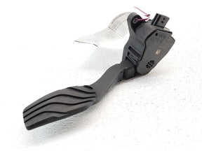 ACCELERATOR PEDAL