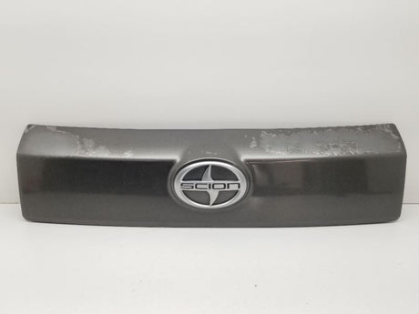 REAR TRUNK TRIM - GREY(1G3)