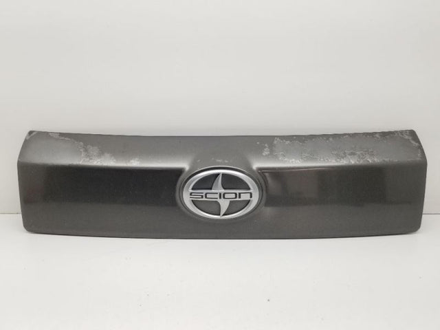 REAR TRUNK TRIM - GREY(1G3)
