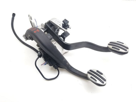 BRAKE, CLUTCH PEDAL