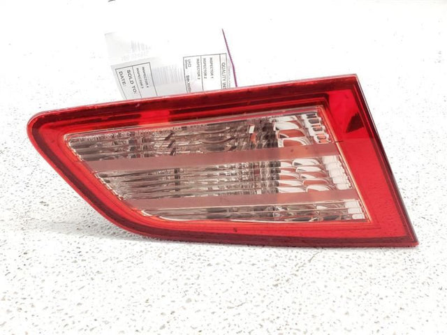 R/L TAIL LAMP, LID MTD