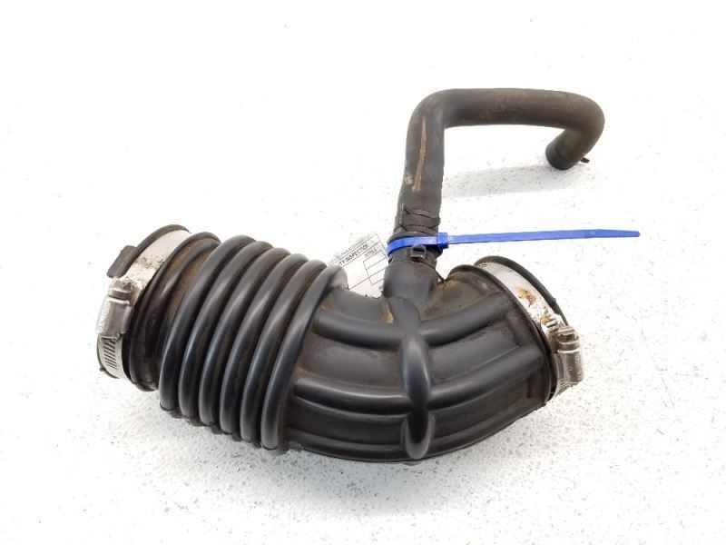 AIR DUCT TUBE TO THROTTLE