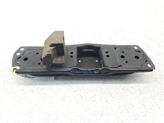 TRANSMISSION LOWER CROSSMEMBER