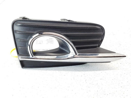 BASE- 3.0- F/L LOWER FOG LAMP GRILLE