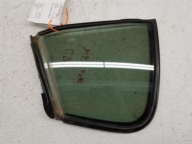 R/L DOOR VENT GLASS