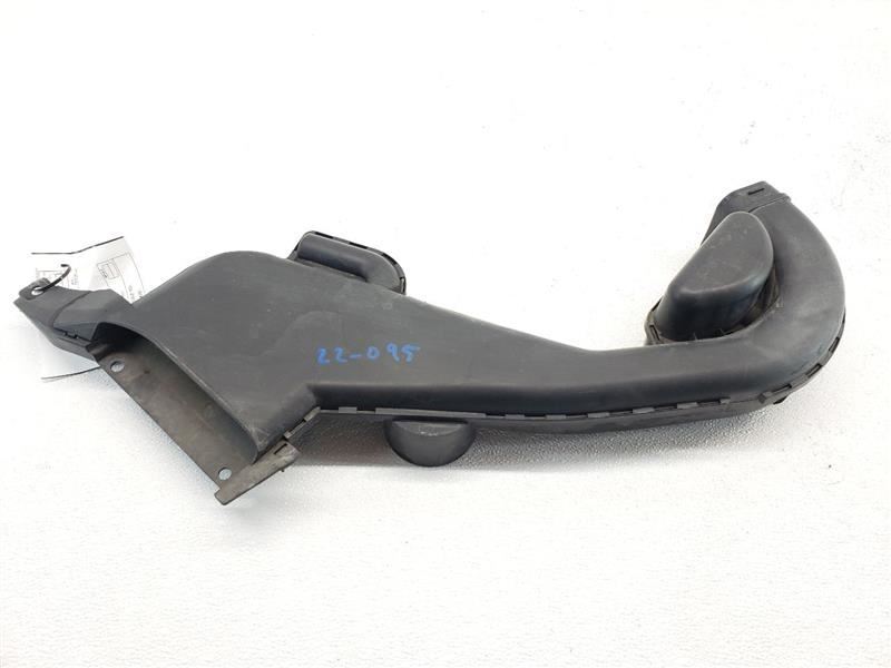 FRONT AIR DUCT TUBE INLET