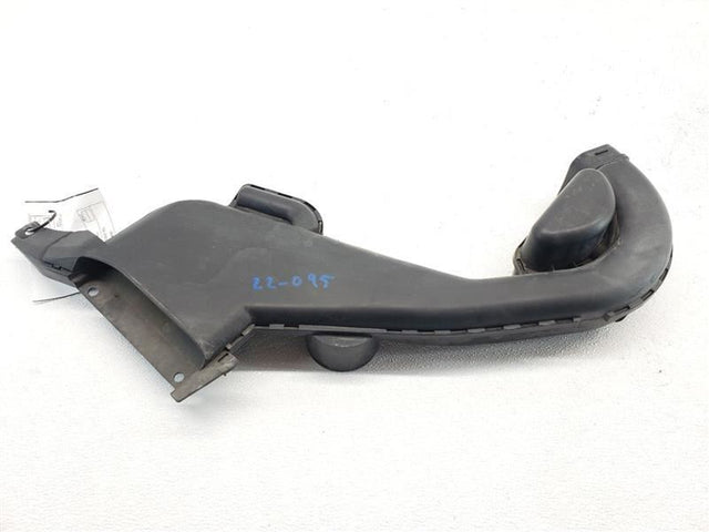 FRONT AIR DUCT TUBE INLET