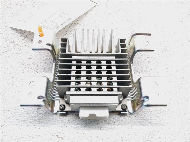 SMALL RADIO AMPLIFIER