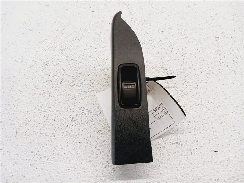 SDN- R/R DOOR WINDOW SWITCH -BLK(G)