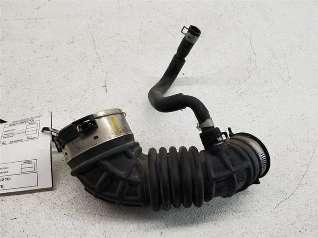 F/R AIR DUCT TUBE TO THROTTLE