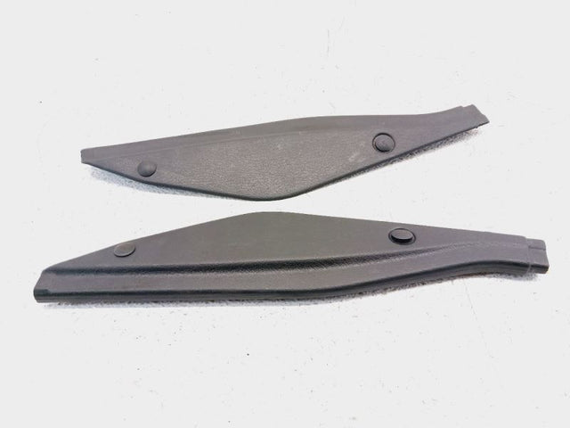 FRONT DOOR TRIM PAIR X2