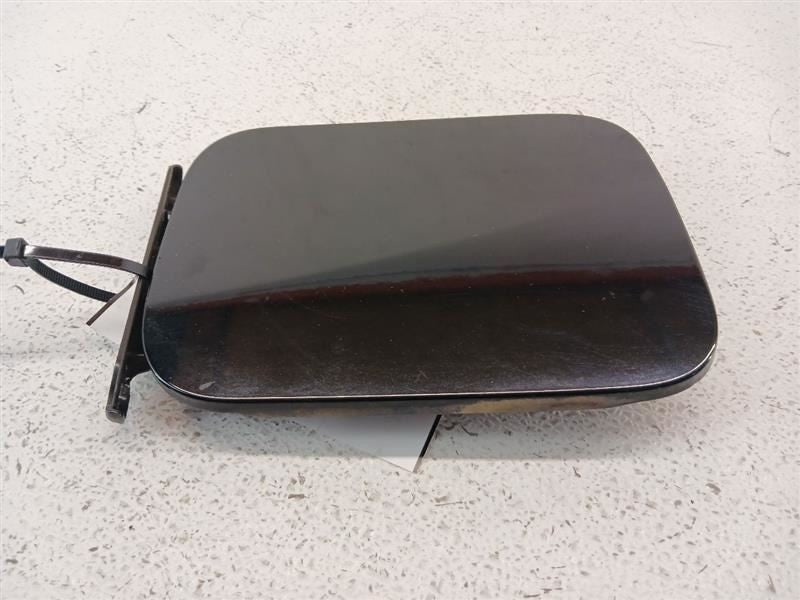 SDN- FUEL FILLER DOOR - BLACK(KH3)