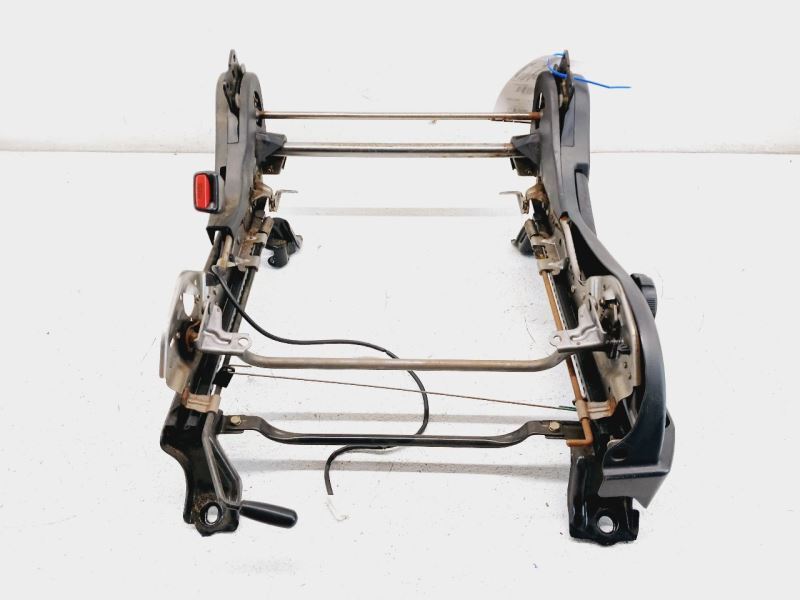CPE, F/L SEAT TRACK-BLACK(G)