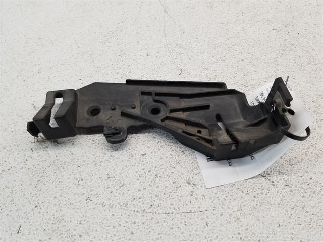SDN- F/R HEADLAMP BRACKET