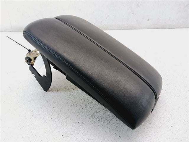 CENTER ARMREST- BLK