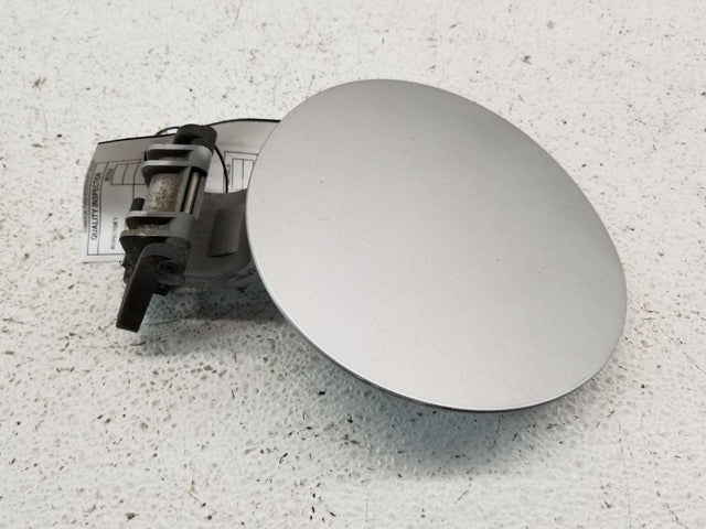 FUEL FILLER DOOR- SILVER(KY0)