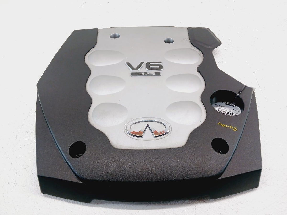 SDN, TOP ENGINE COVER W/ EMBLEM