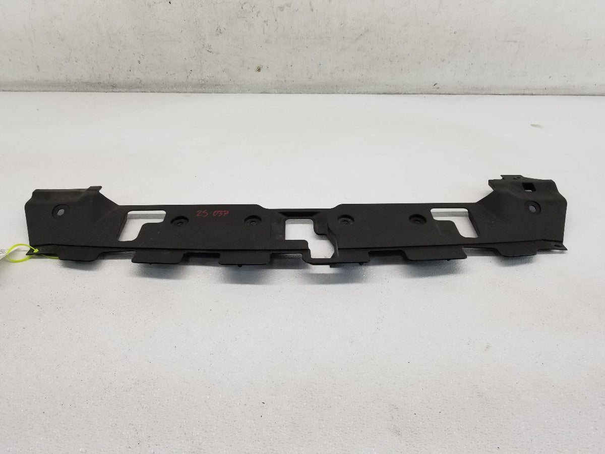 RADIATOR UPPER COVER