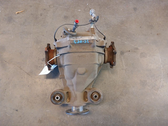LOCKING CARRIER